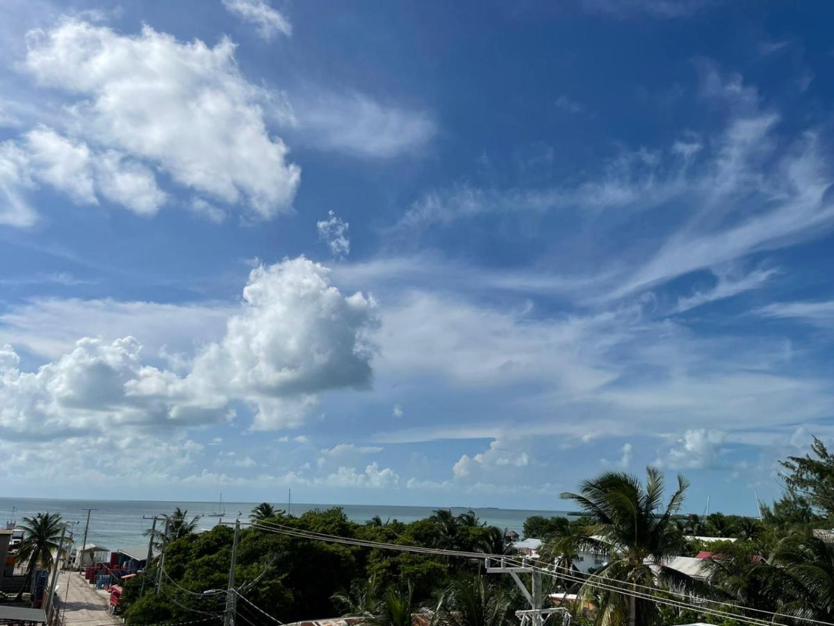 Sky Inn Caye Caulker Exterior photo